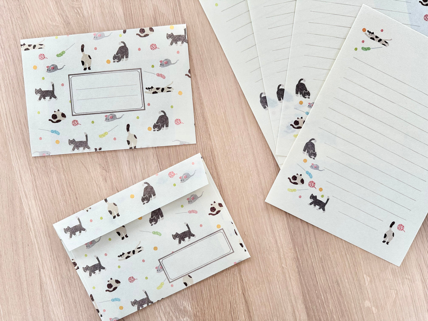 Brevsett Lekende Katter