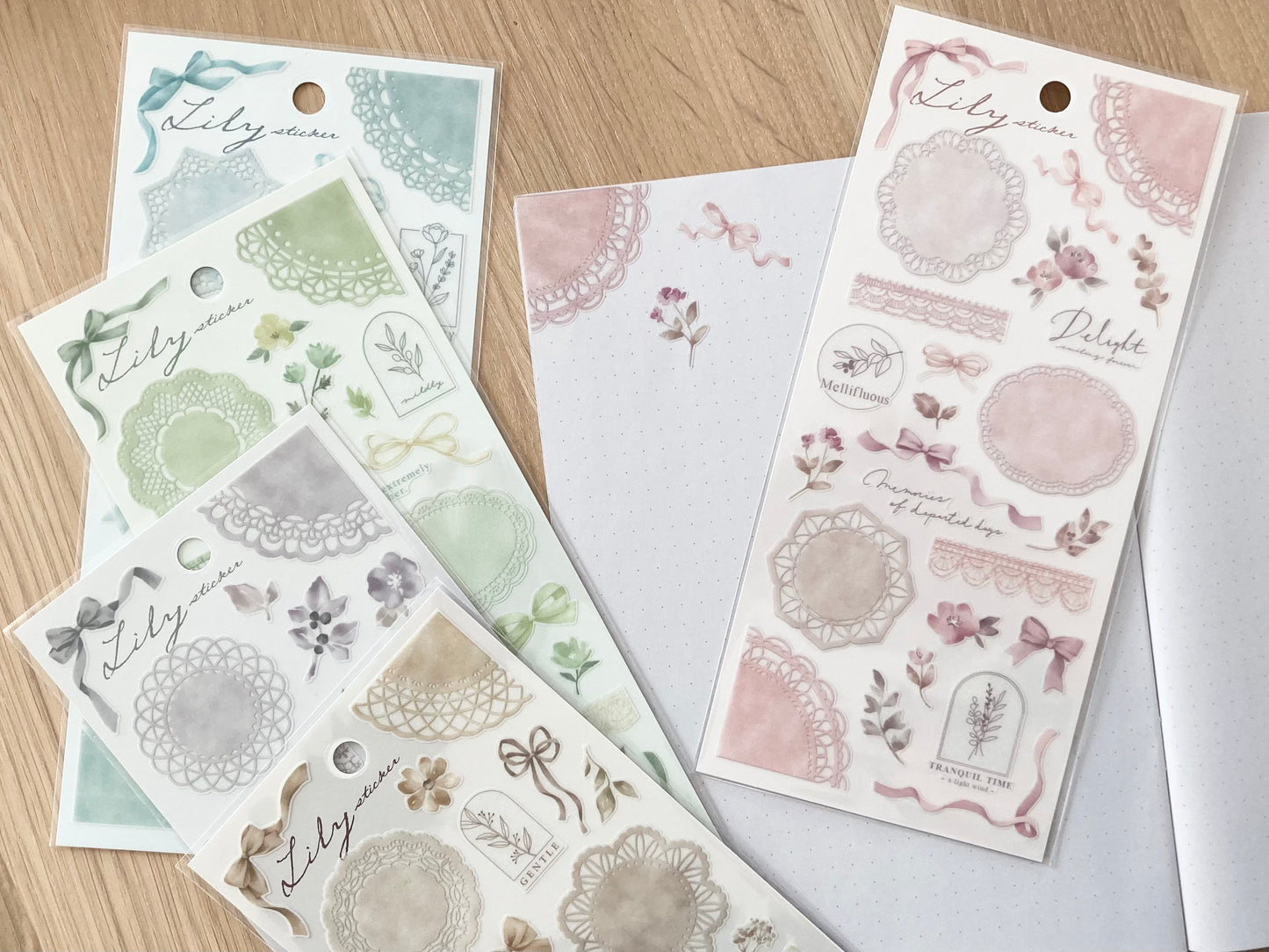 Klistermerker Lily Sticker Classic Pink