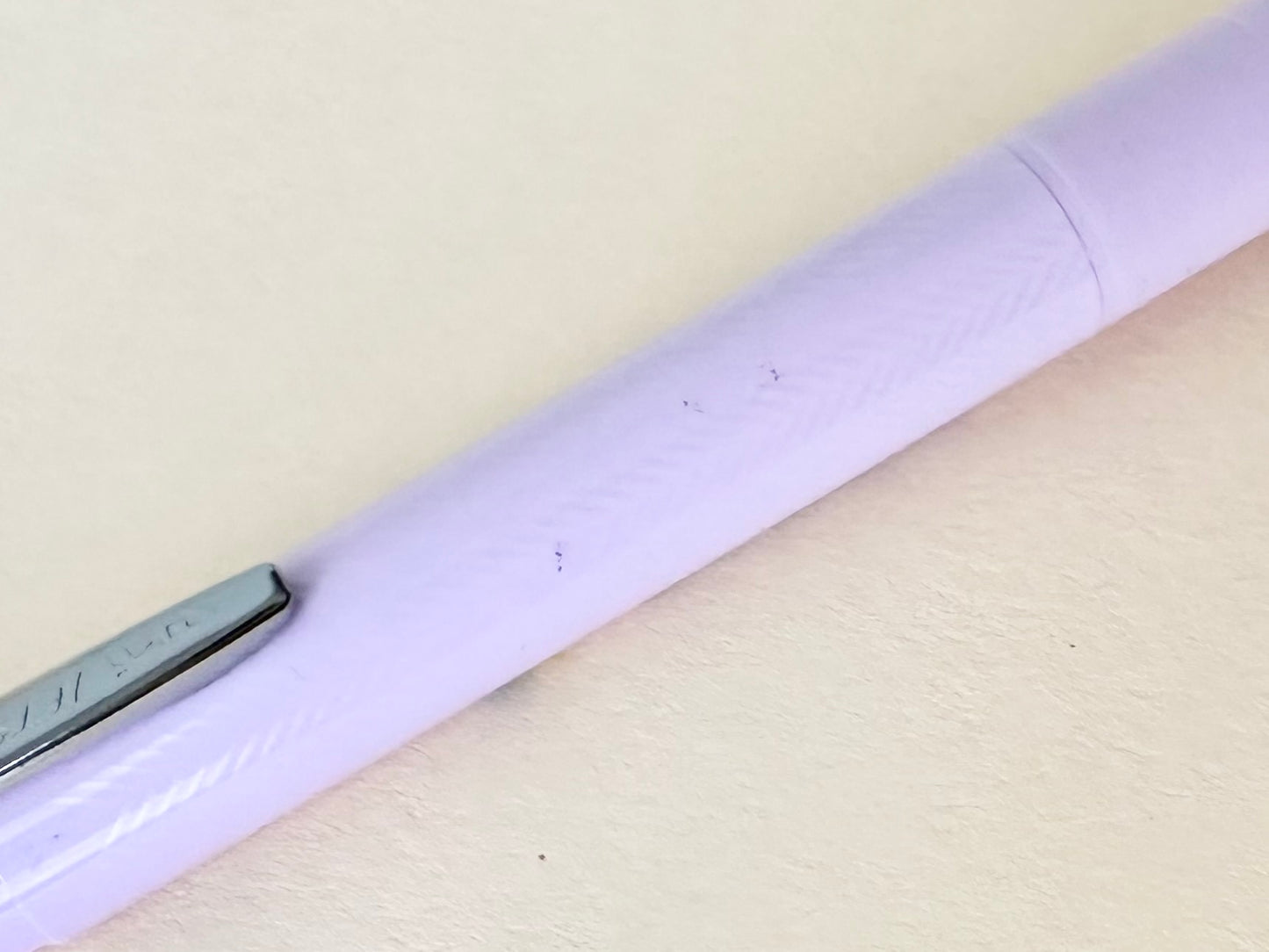 OUTLET Uni Jetstream 3 Color Slim Compact Kulepenn 0.38mm Lavender