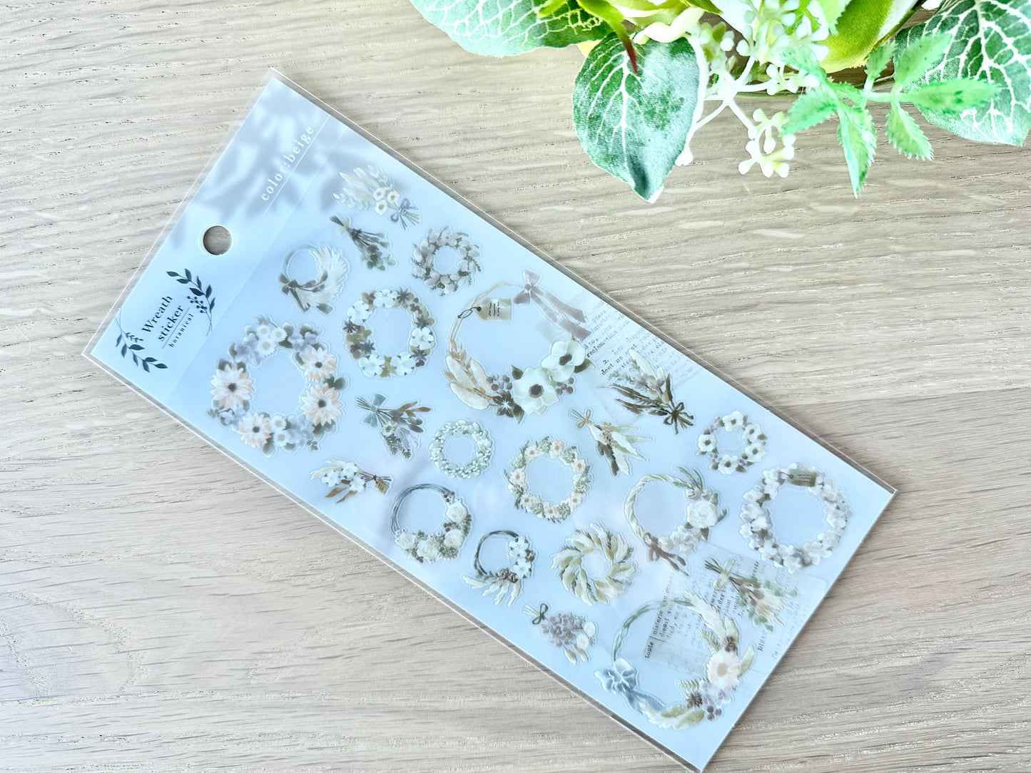 Wreath Sticker Botanical Beige