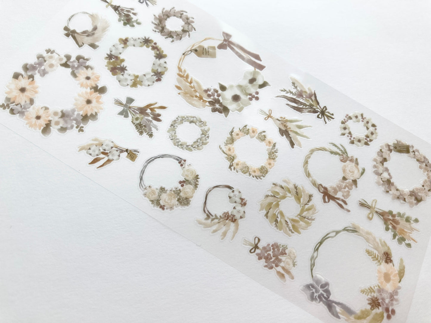 Wreath Sticker Botanical Beige