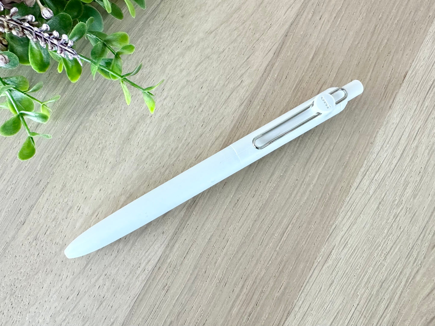 Kulepenn Uni-ball ZENTO Black ink