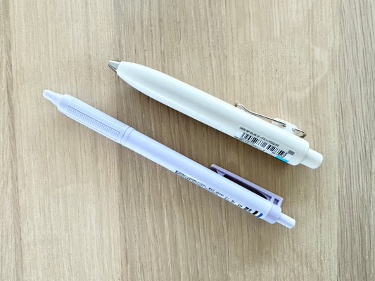Tombow MONO Graph Lite 0.38mm Smoky Purple og Uni-ball ONE P Off White